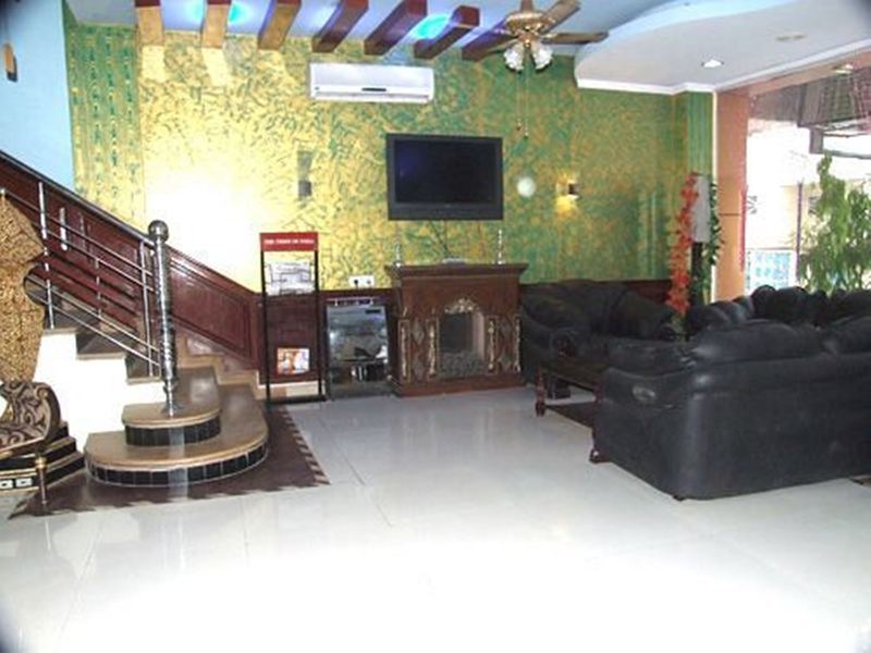 Hotel Raunak International New Delhi Interiør billede