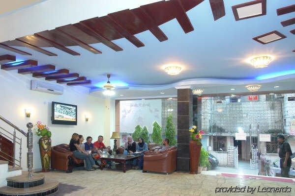 Hotel Raunak International New Delhi Interiør billede